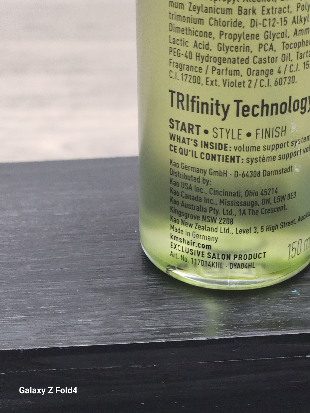 AddVolume Leave-In Conditioner Spray - KMS - Picture 2 of 3